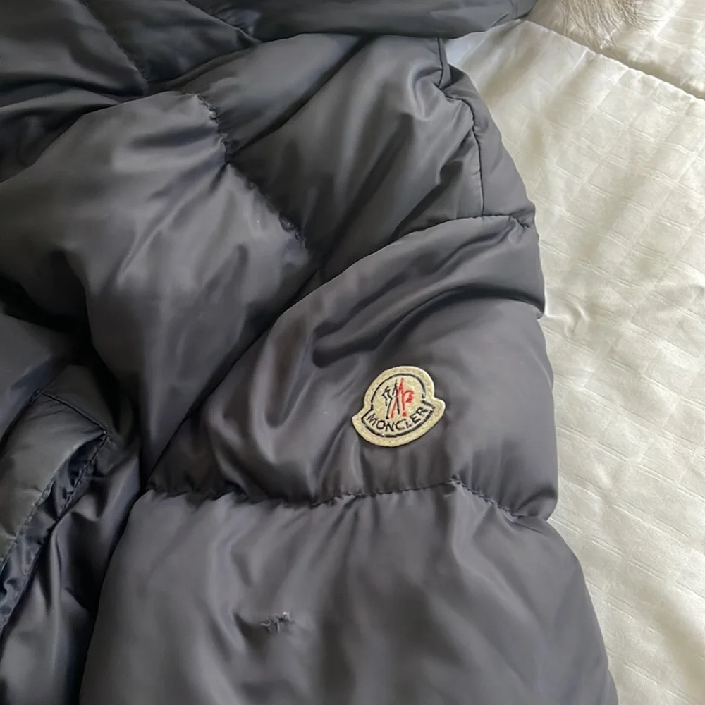 Jacket - Picture 3 of 4